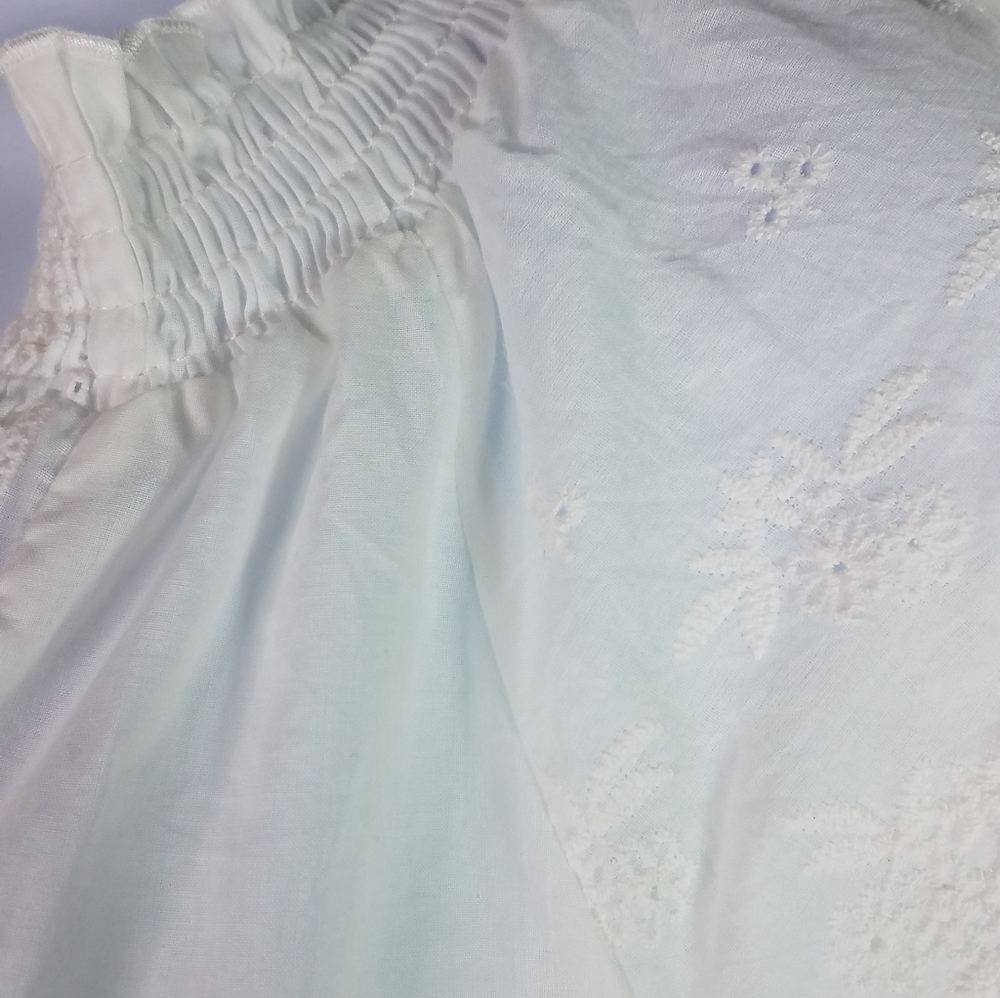 White embroidered eyelet cap sleeve cotton top - Picture 5 of 8